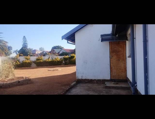 4 BEDROOM HOUSE FOR SALE IN SOSHANGUVE DD